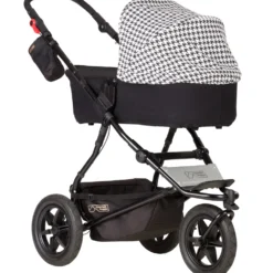 Mountain Buggy Carrycot Plus Babywanne V 3.2 Pepita -Croozer Verkäufe montain buggy plus carrycot urban jungle luxury pepita side